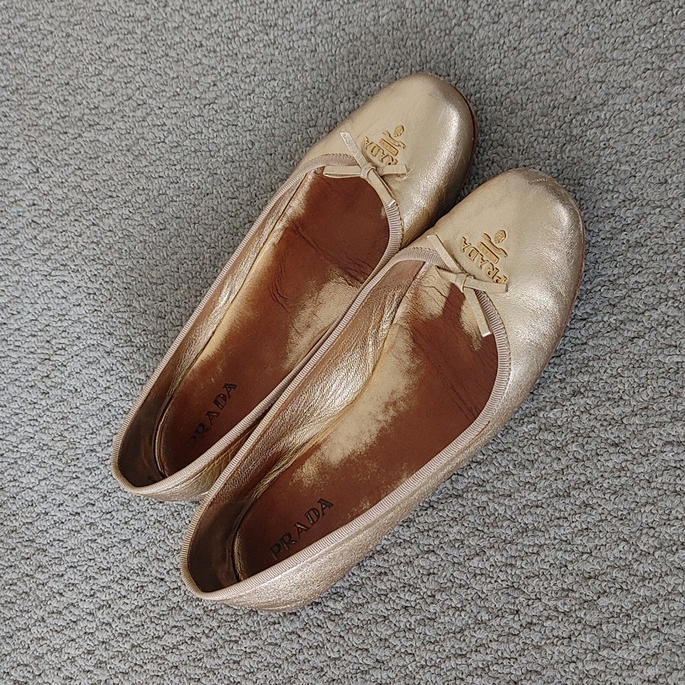Prada Metallic Gold Leather Ballet Flats with Logo - Picture 6 of 15